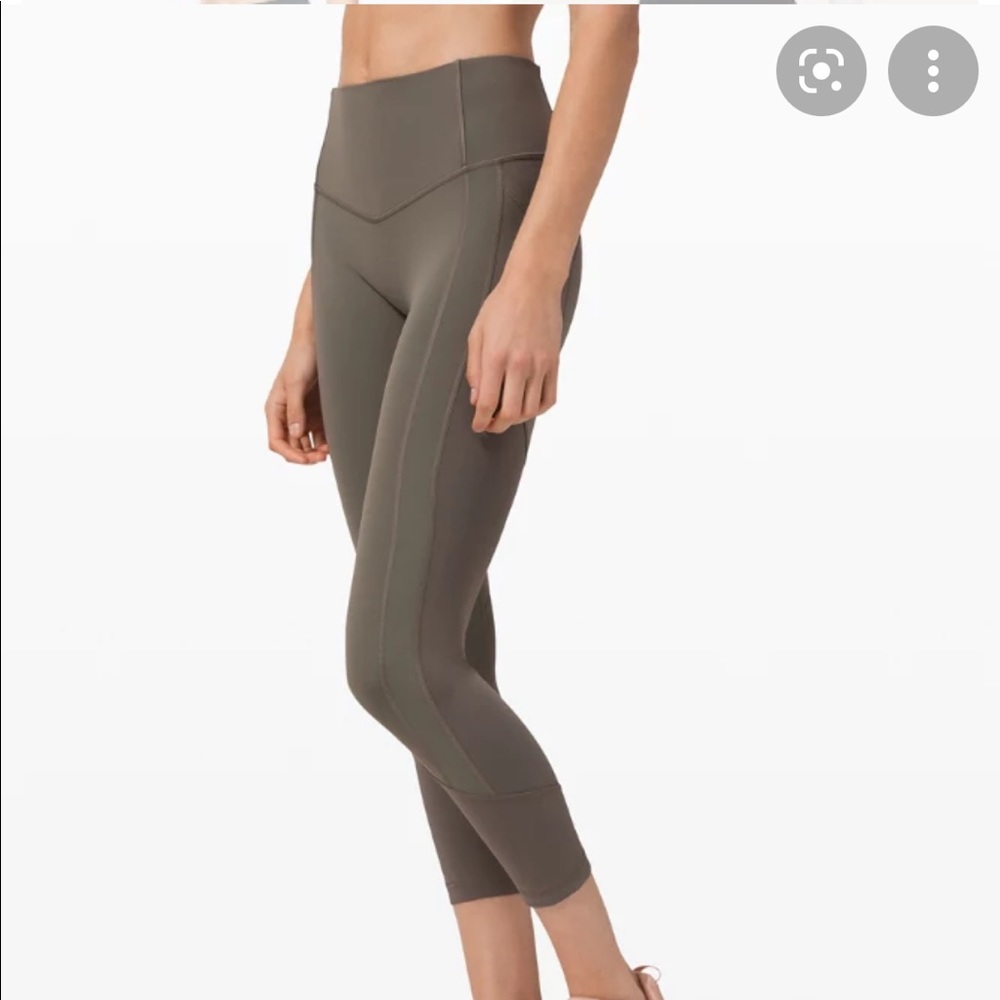 Lululemon crop training pant EUC